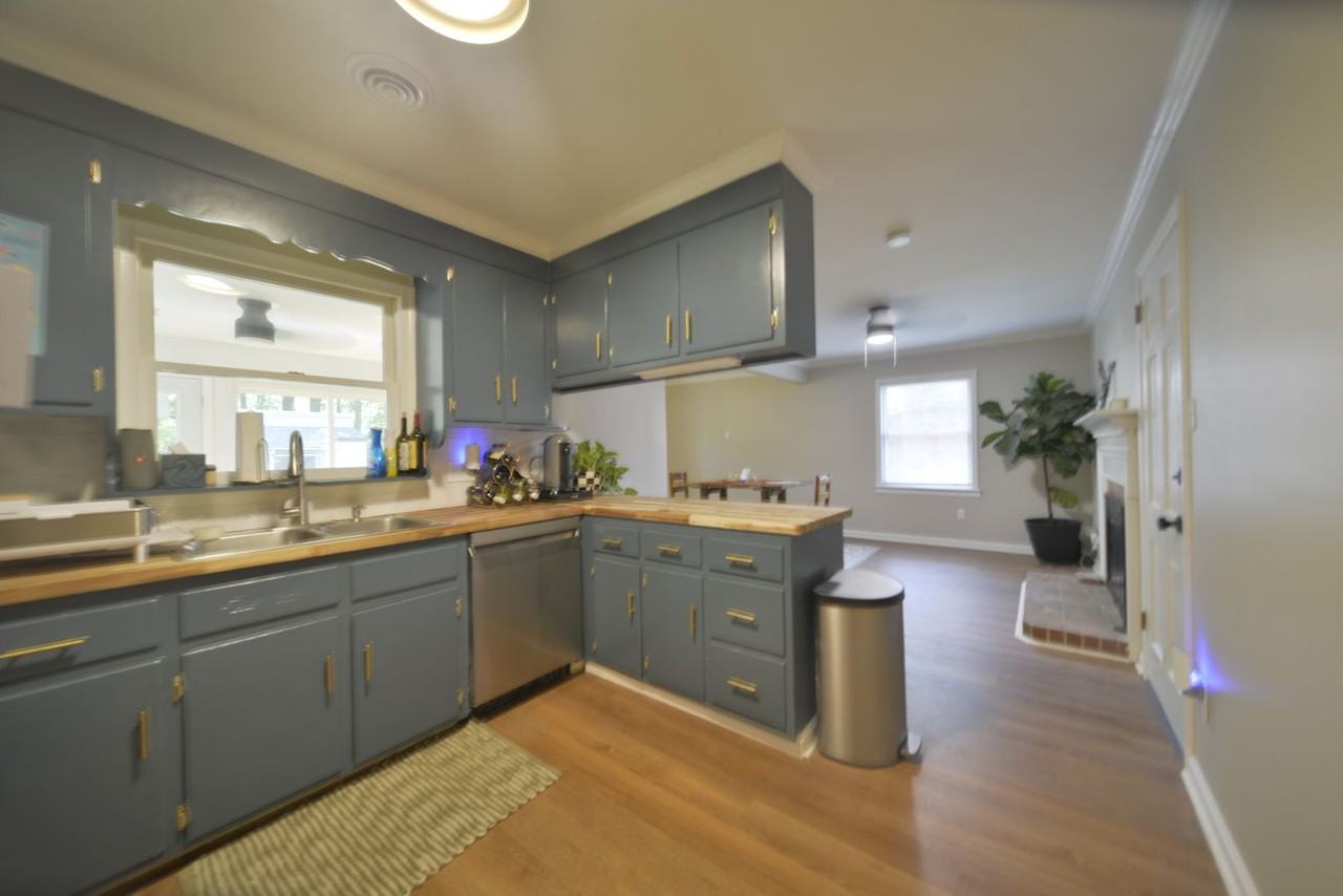 228 228 Shadywood Drive Newport News, VA 23602 - Photo 4 of 20
