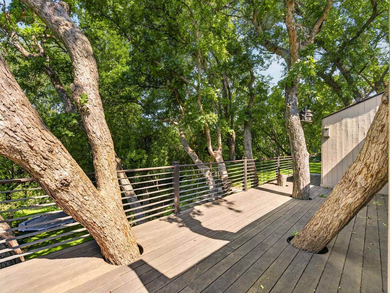 11107 N Gambol Oak Cir - Photo 2 of 50