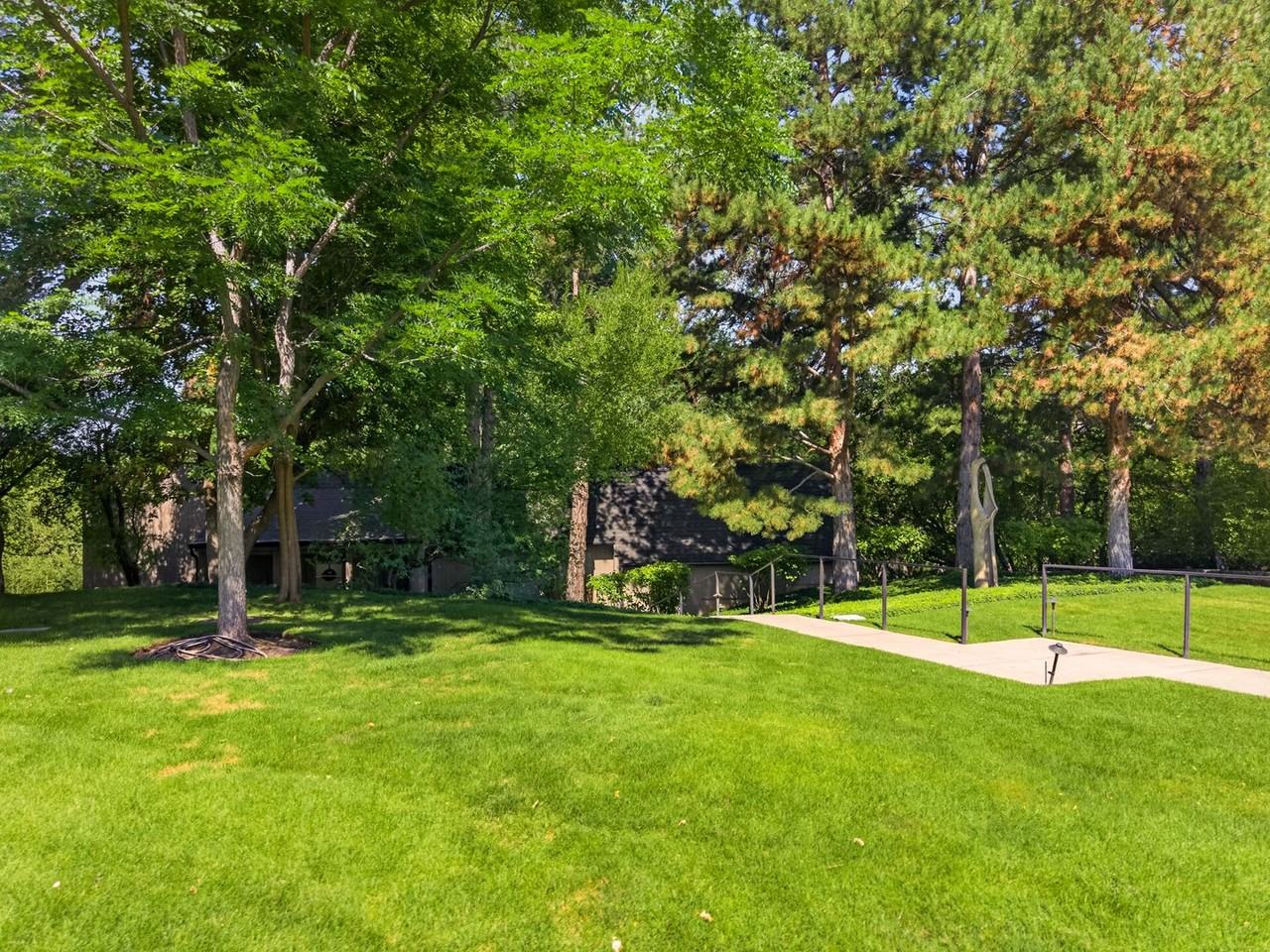 11107 N Gambol Oak Cir - Photo 7 of 50