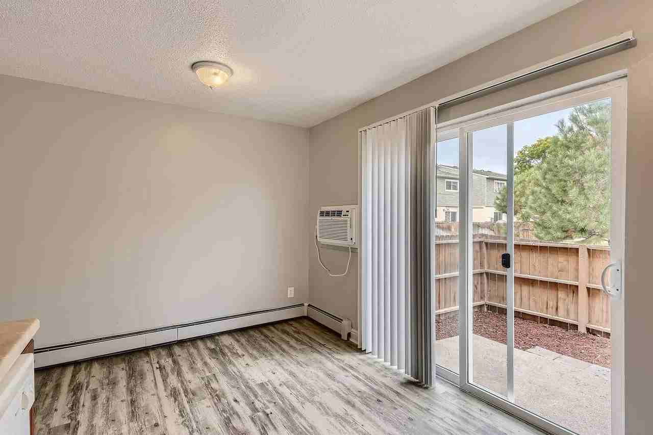 Alder Square Townhomes - Photo 6 of 17