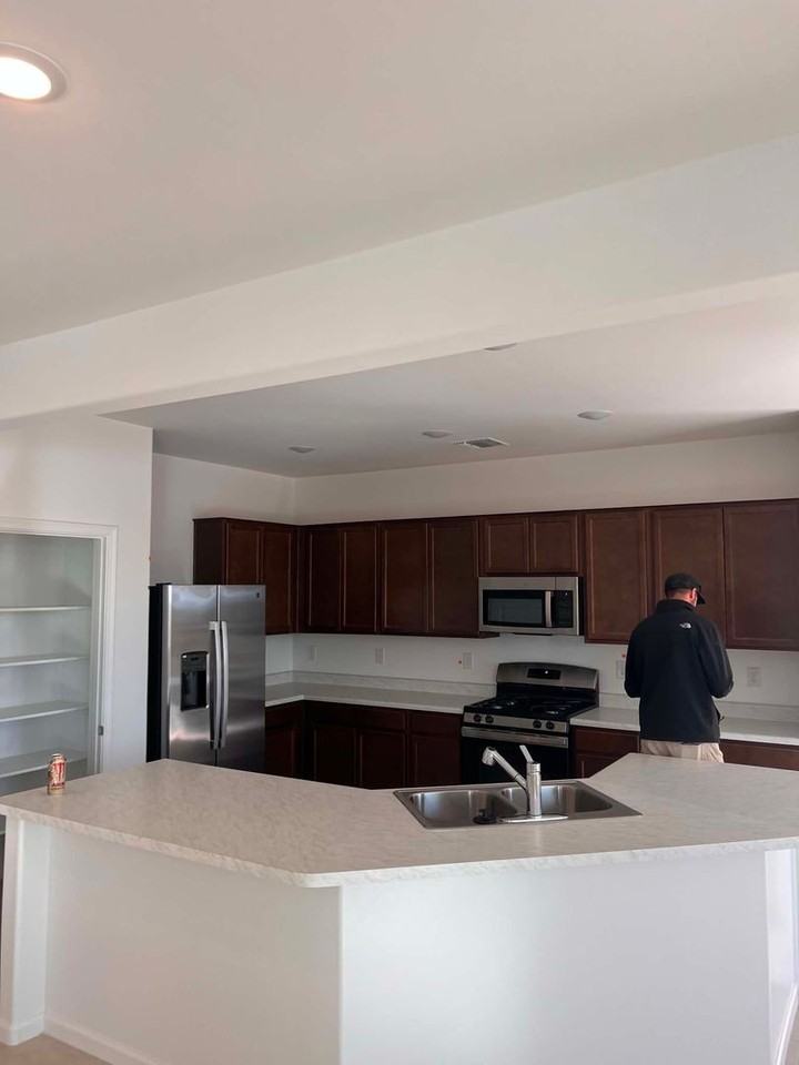 34713 S Kelvin Way - Photo 3 of 16