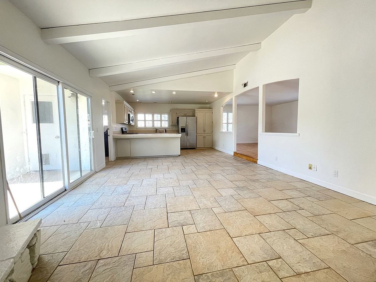 4301 Edenbury Dr - Photo 4 of 15
