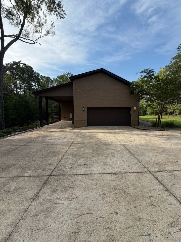110 Sterling Pt - Photo 2 of 43