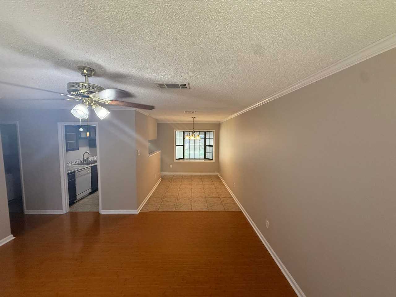 108 Pamela Dr - Photo 3 of 15