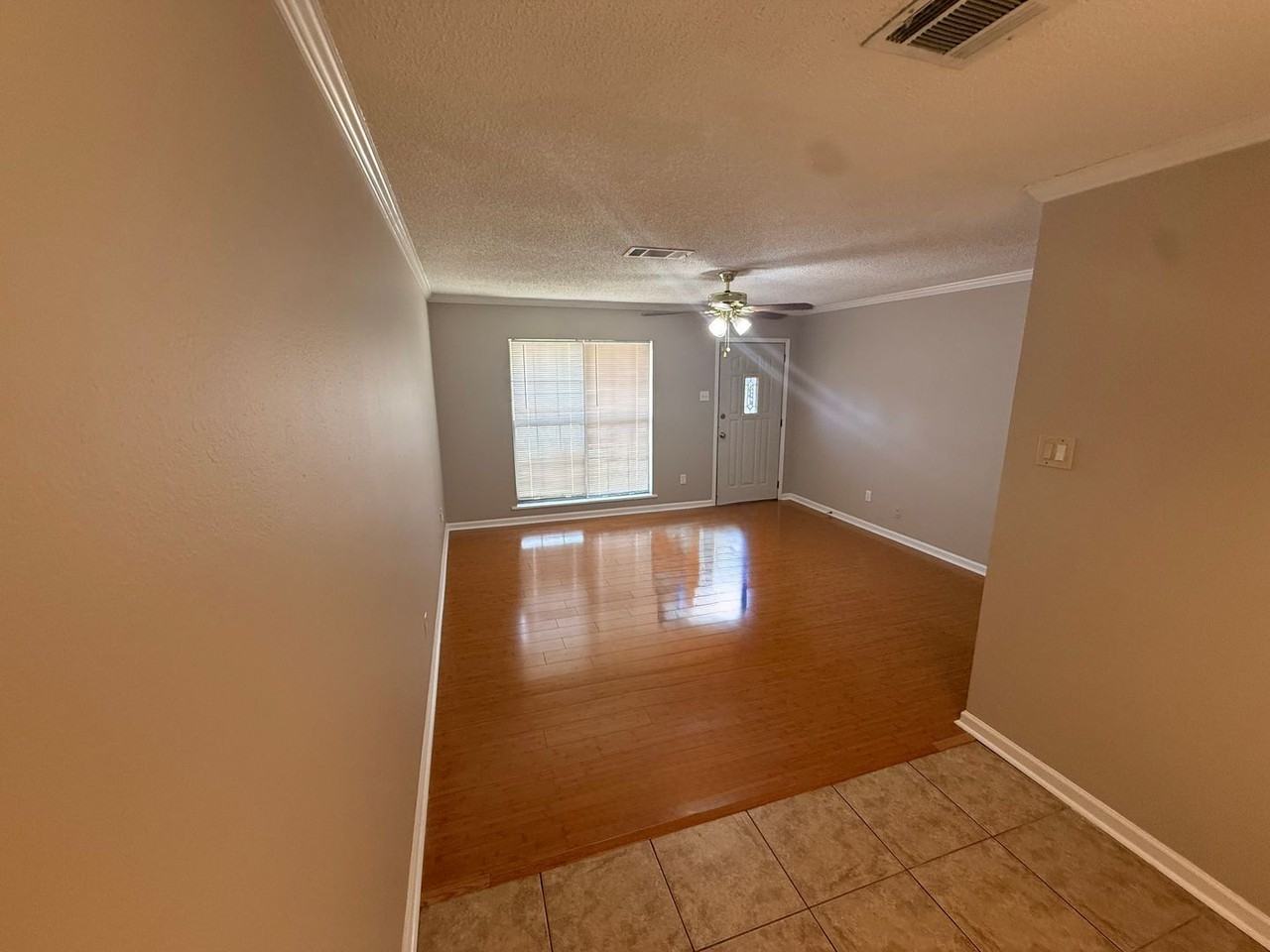 108 Pamela Dr - Photo 4 of 15
