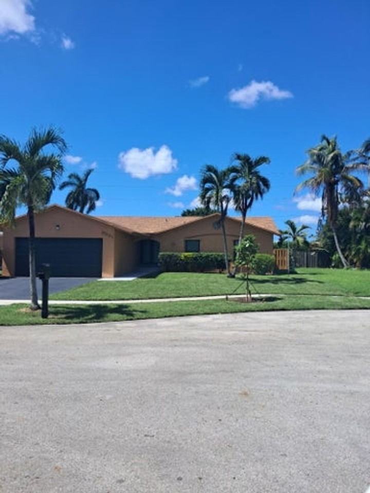9321 Nw 43rd Mnr - Photo 5 of 13