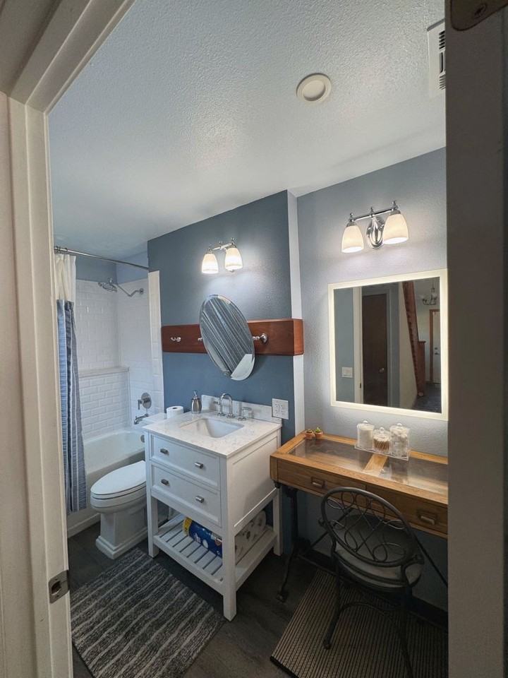21445 Wilcox Rd - Photo 4 of 24