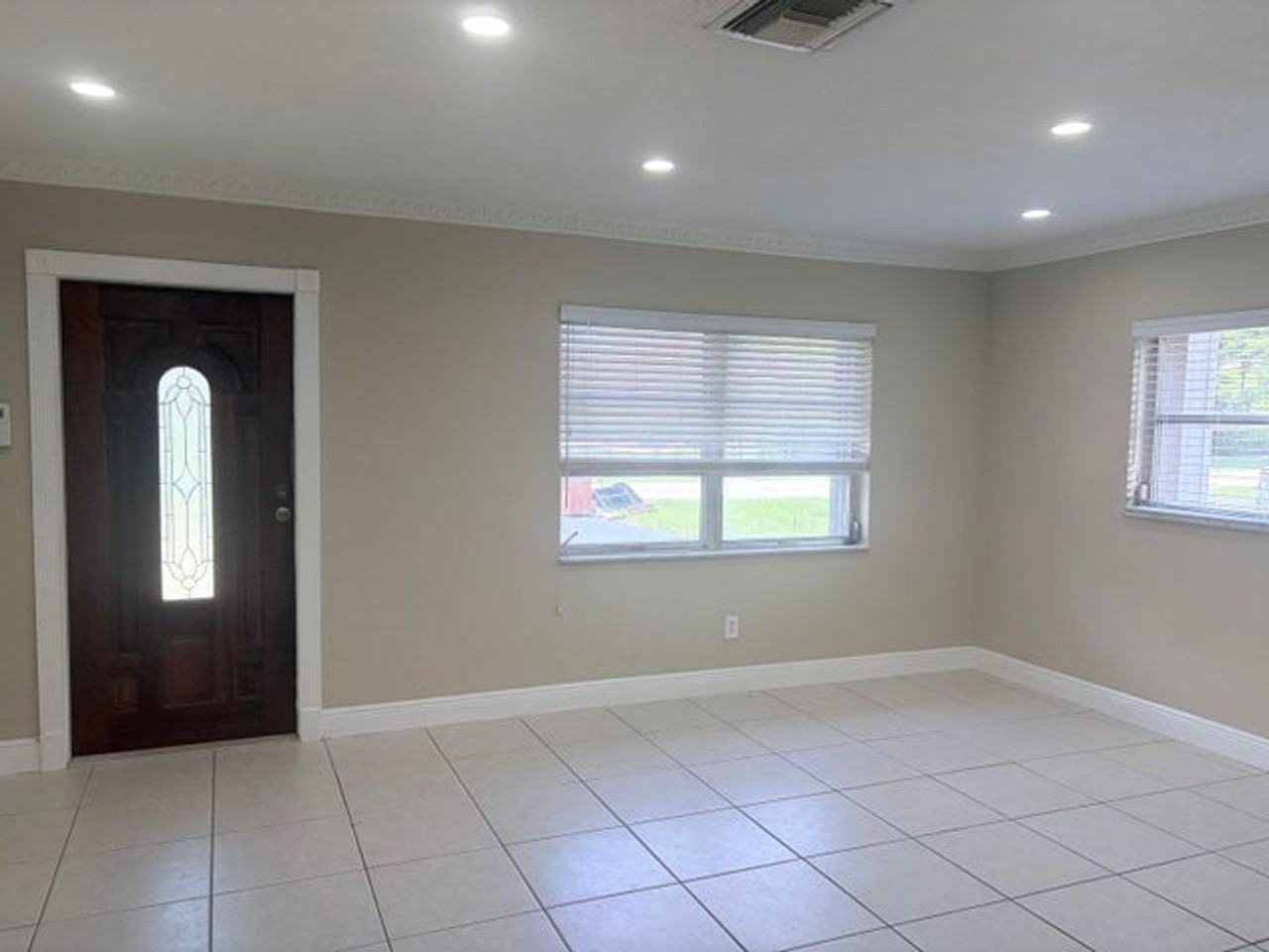 7302 Westwood Dr - Photo 6 of 17