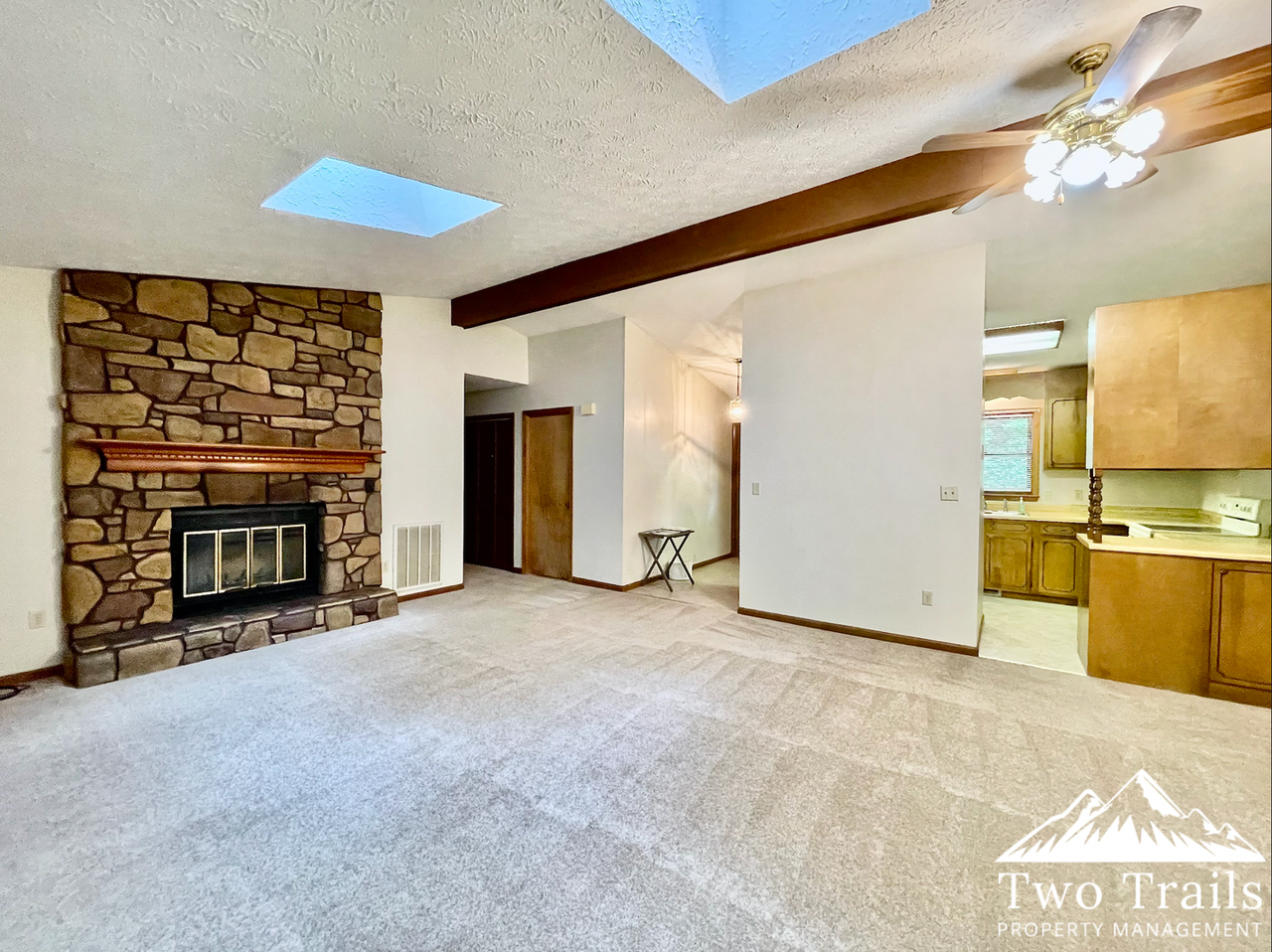 86 View De Lake Dr - Photo 4 of 18