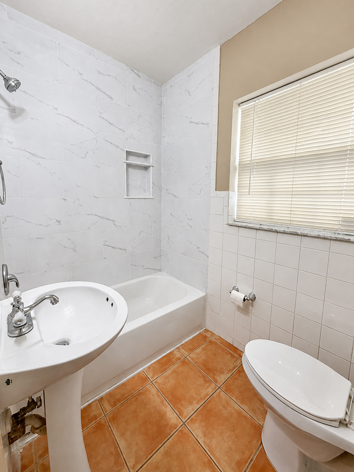 647 San Juan Blvd - Photo 5 of 12
