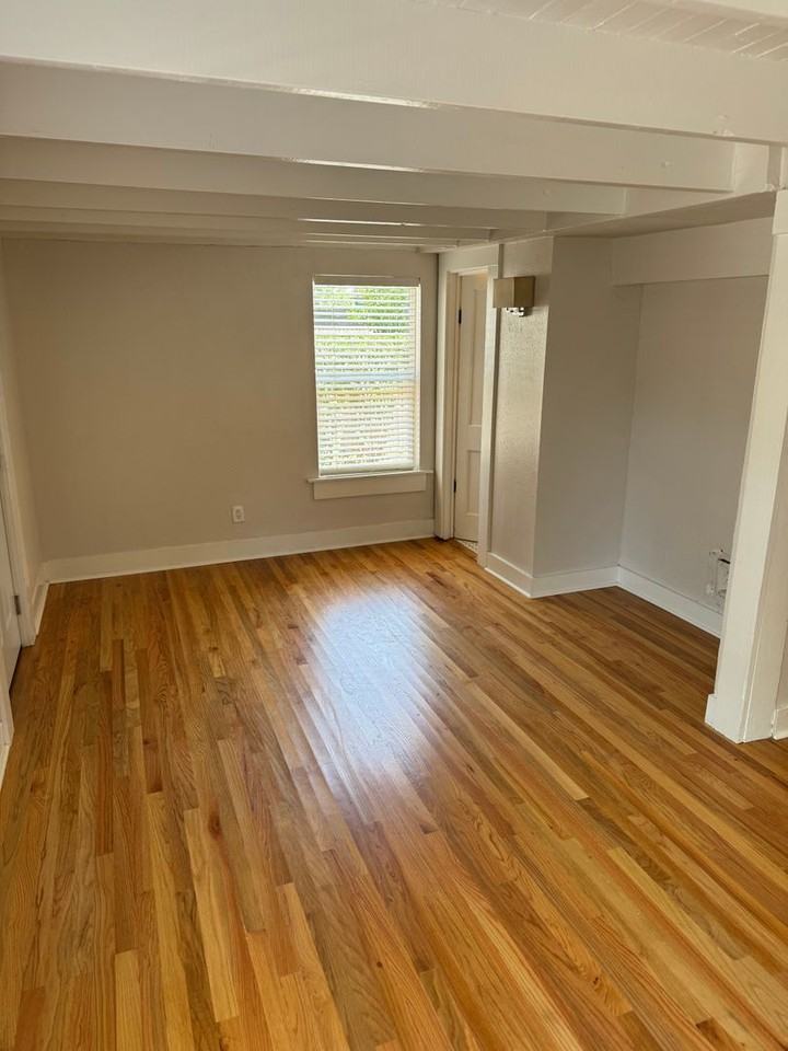 1617 N M L King Jr Blvd - Photo 3 of 20