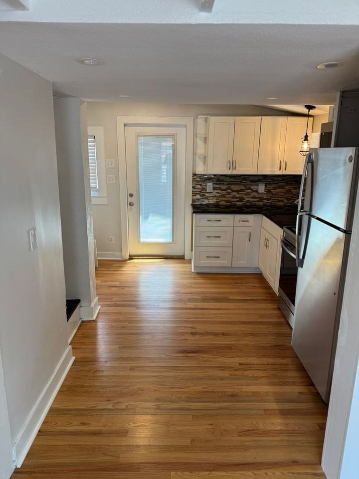 1617 N M L King Jr Blvd - Photo 5 of 20