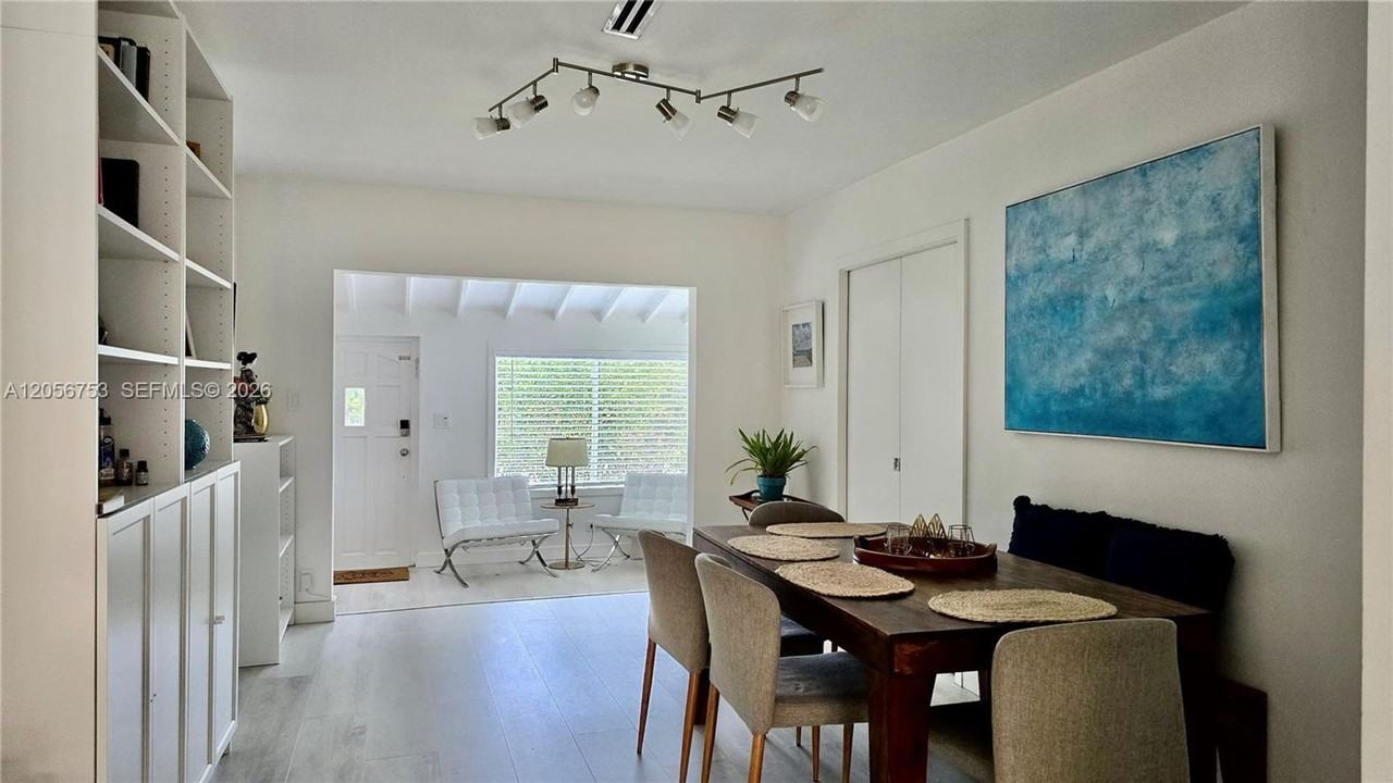 712 712 SW 9th Street 1, Fort Lauderdale, FL 33315 - 3834 #3834 - Photo 3 of 15