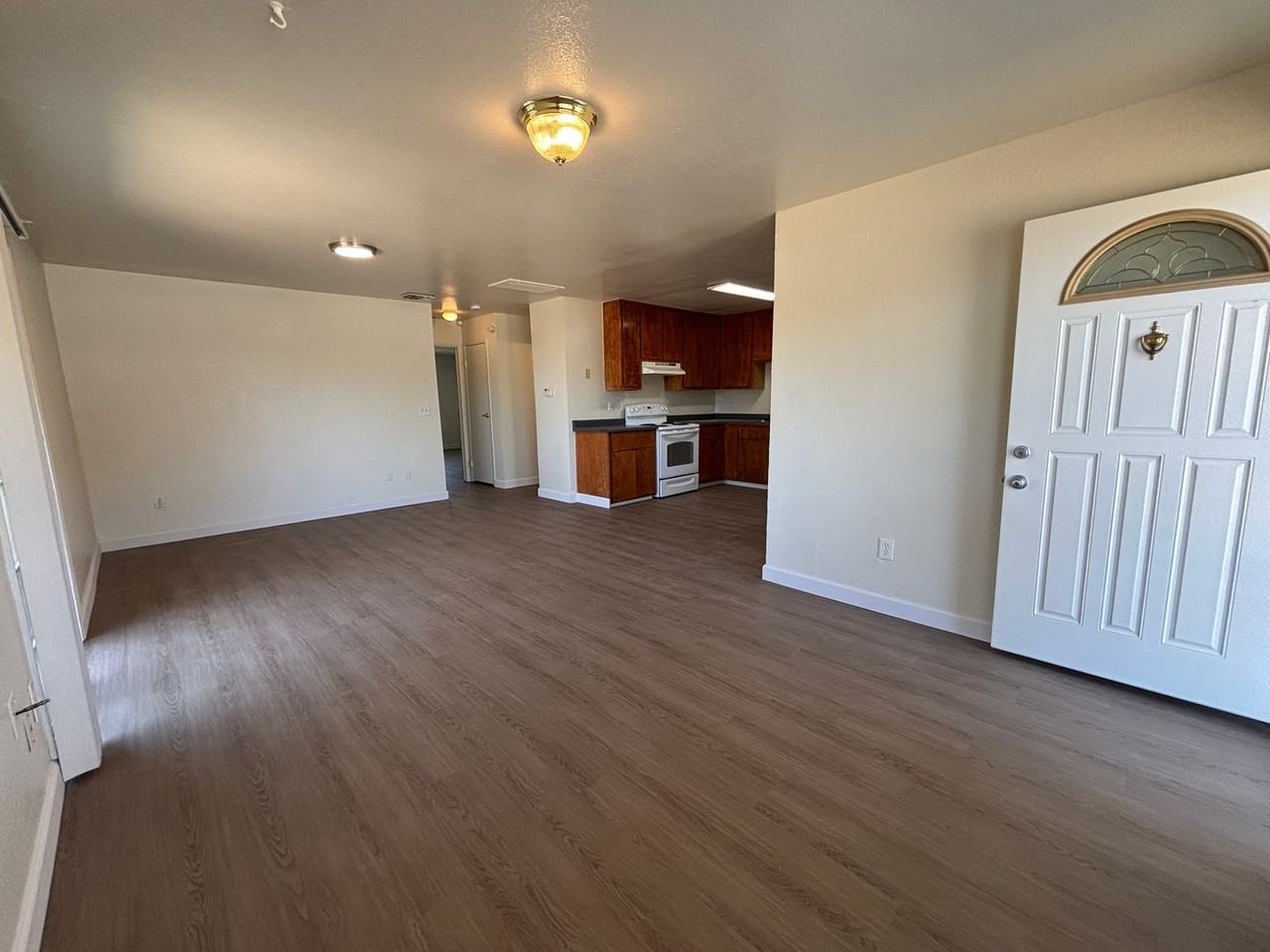 6801 Woodbine Ave - Photo 2 of 16
