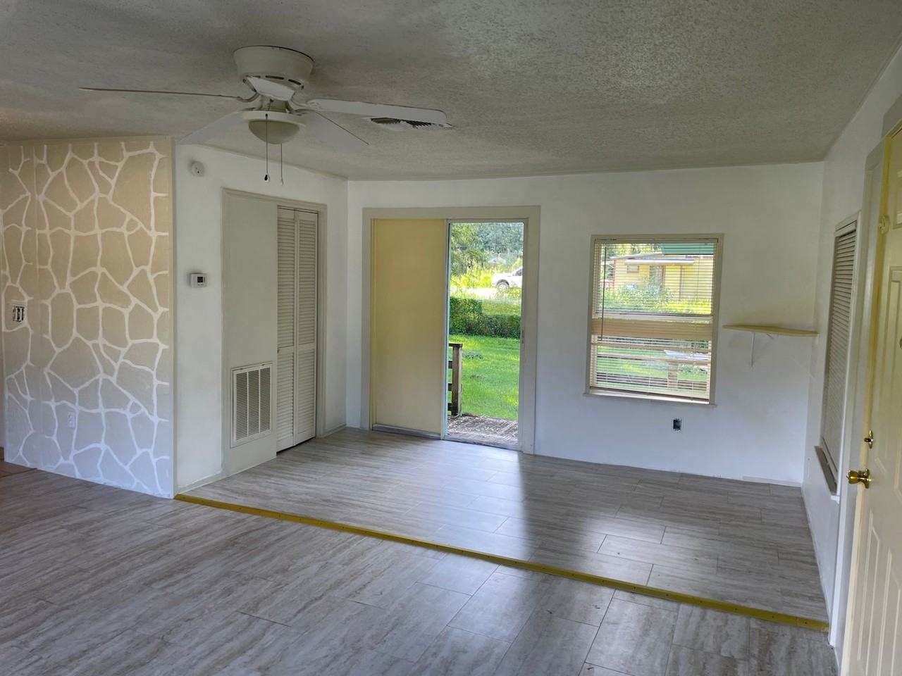 2326 W Patterson St - Photo 5 of 23