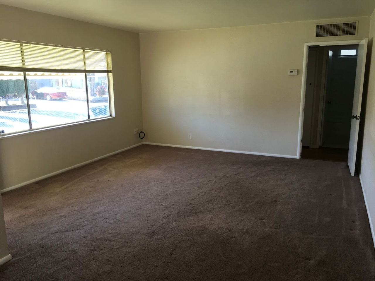 1109 2nd St - Photo 2 of 15
