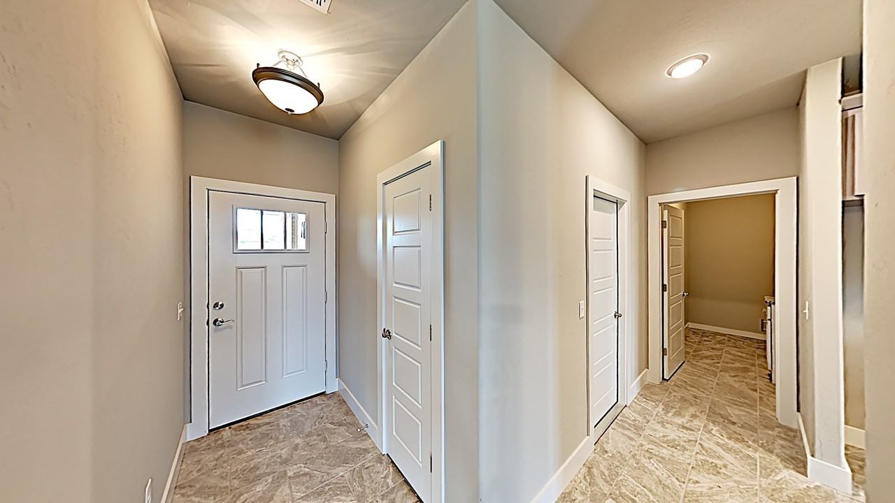405 Josephine Ct - Photo 4 of 18
