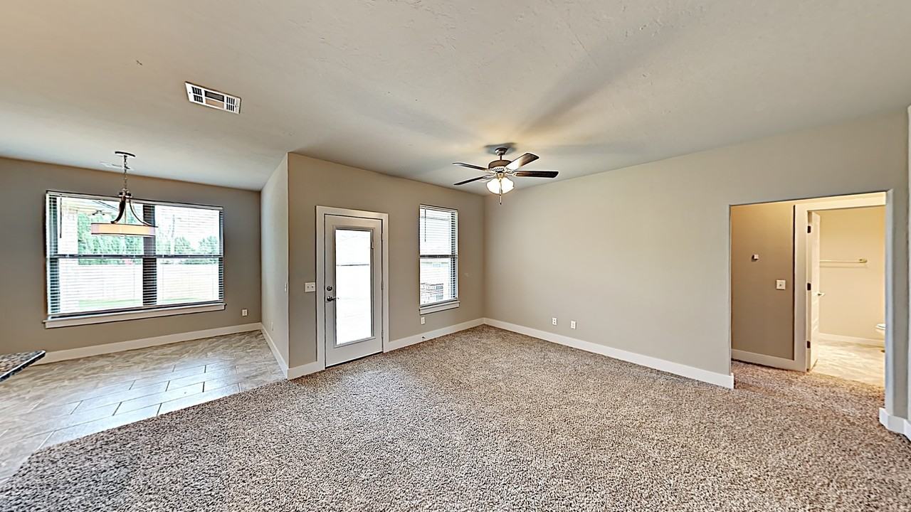 405 Josephine Ct - Photo 5 of 18