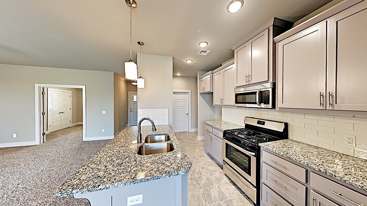 405 Josephine Ct - Photo 6 of 18