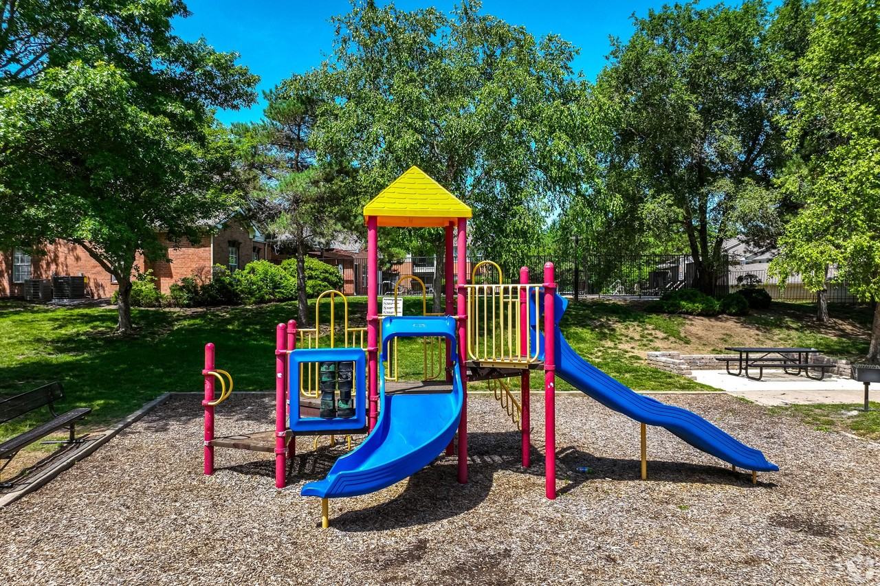 Fieldstone Apartments - Photo 5 of 26