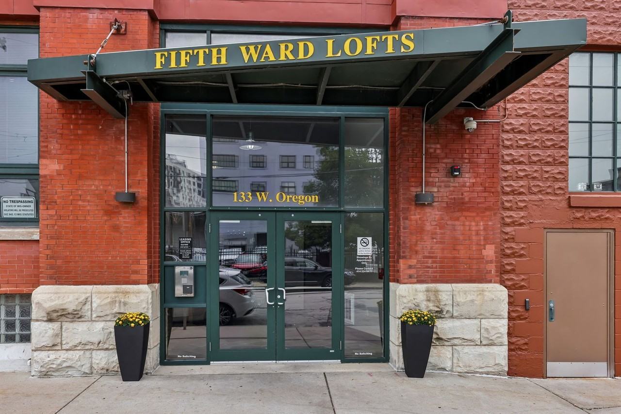 Historic Fifth Ward Lofts - Photo 2 of 38