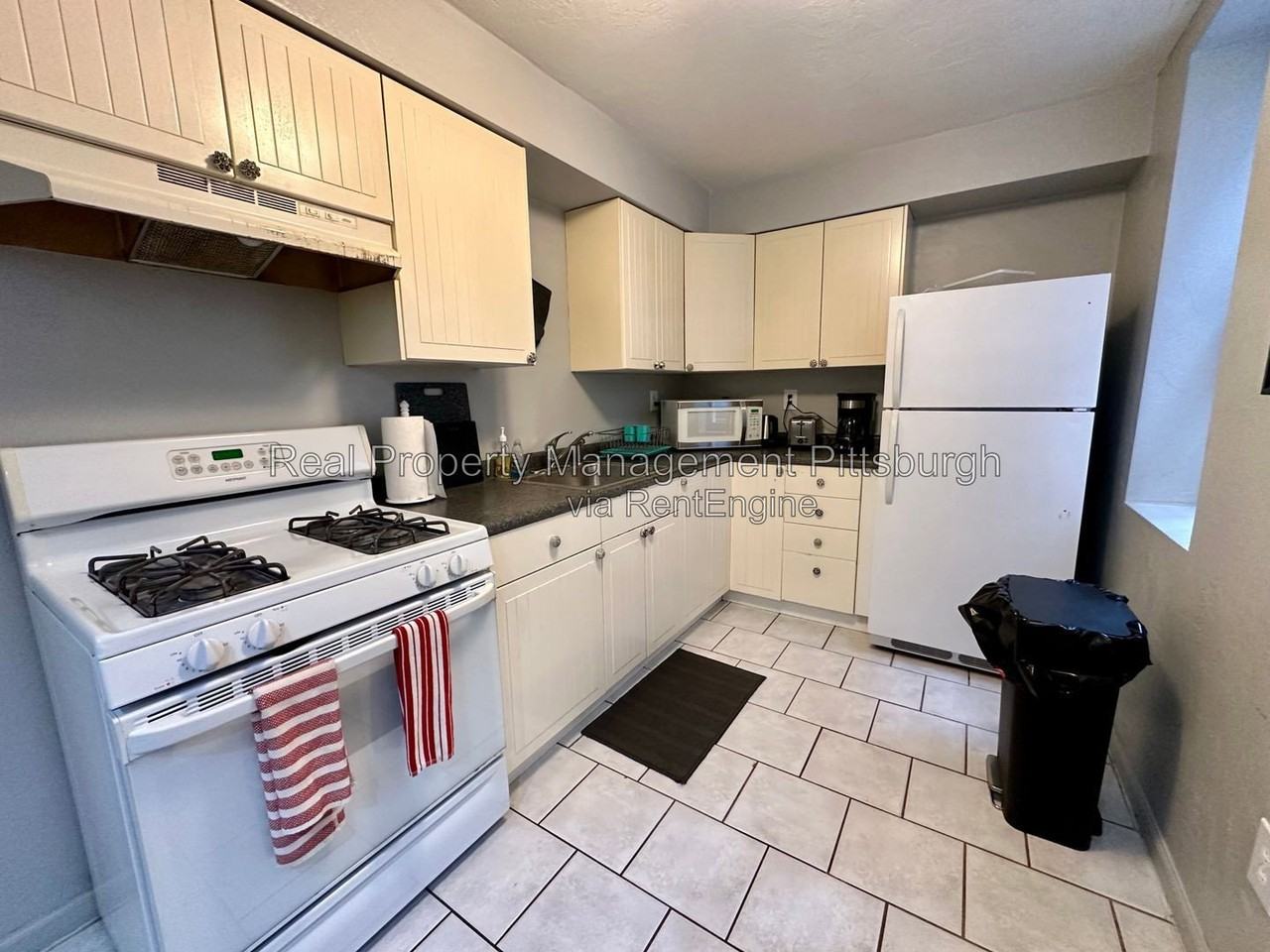 442 North Ave - Photo 3 of 15