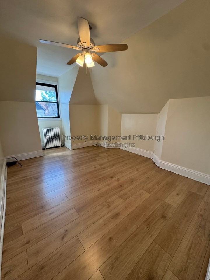 700 Ivy St - Photo 3 of 15