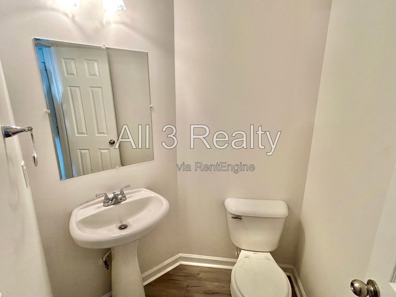6524 Mallard Cove Ln - Photo 5 of 27