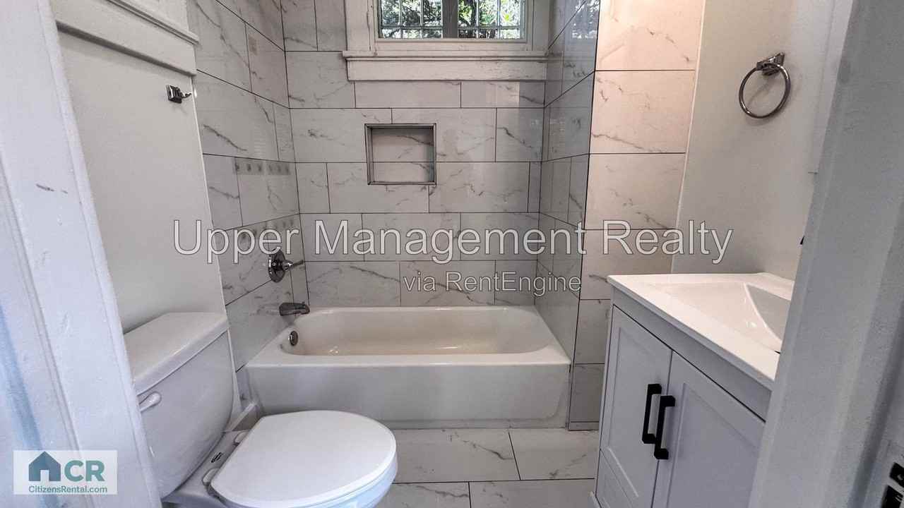 1615 Pine St - Photo 6 of 16
