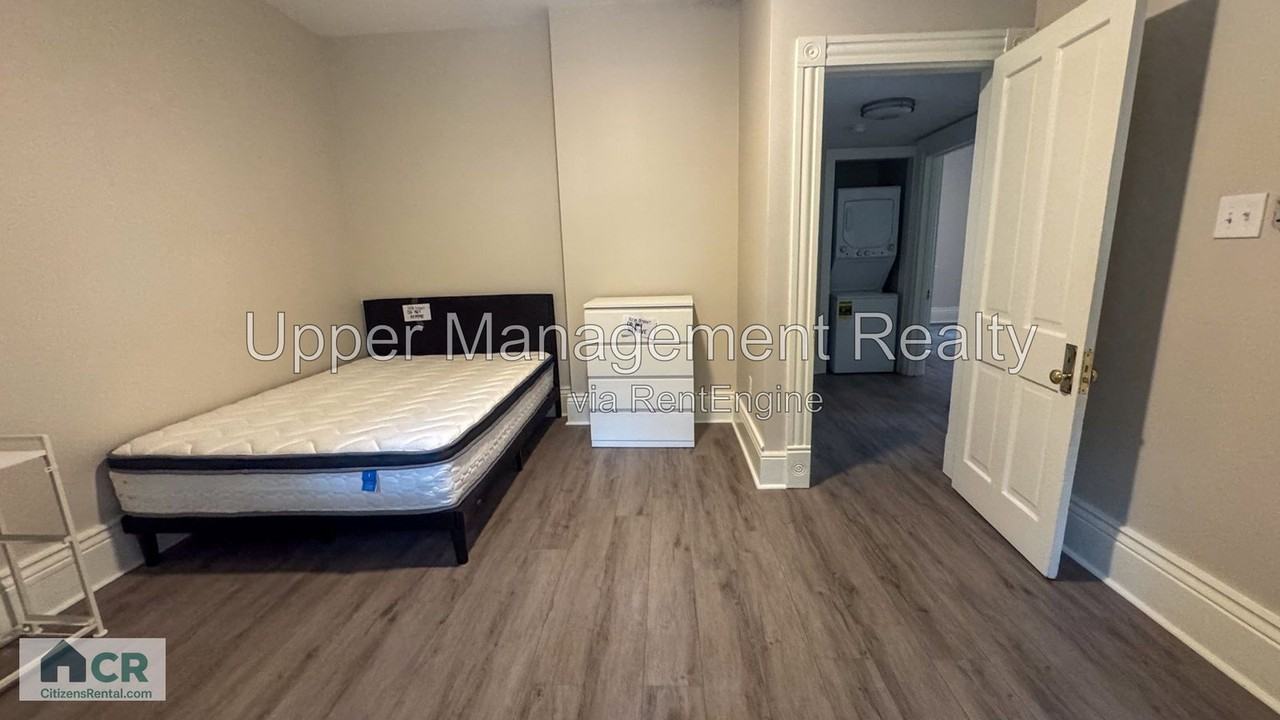 1133 Pine St #1133 - Photo 6 of 13
