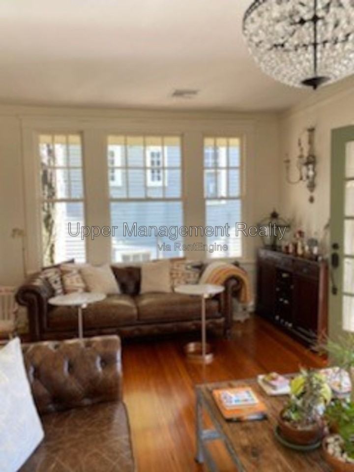 2808 Calhoun St - Photo 2 of 18
