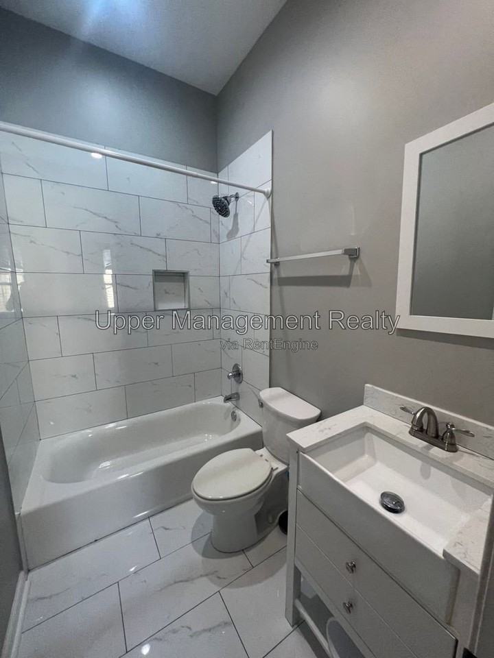 7522 Burthe St #B - Photo 6 of 9