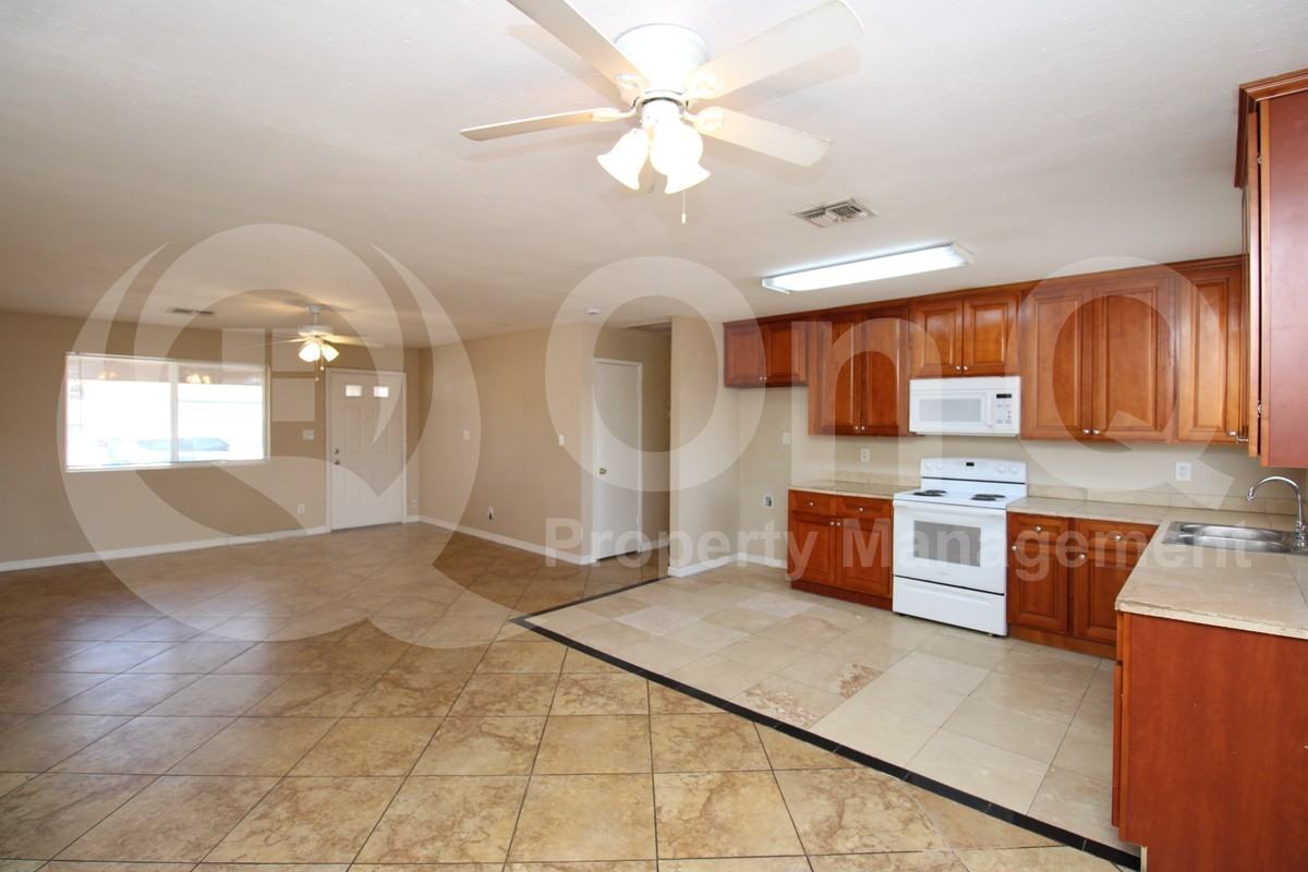 4348 E Alta Vista Rd - Photo 4 of 21