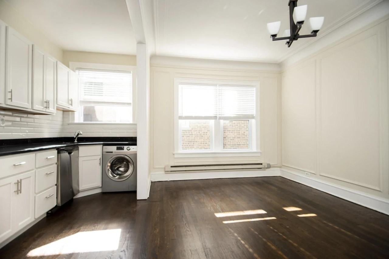 331 Kedzie St #2 - Photo 2 of 10