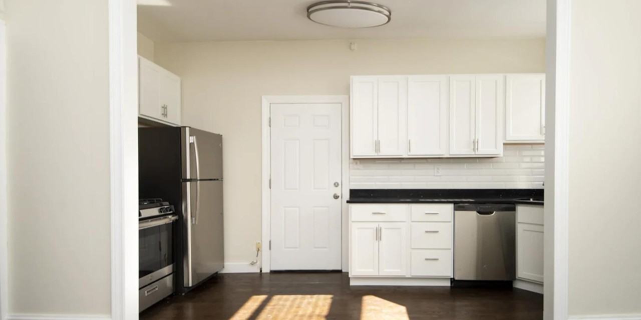 331 Kedzie St #2 - Photo 3 of 10