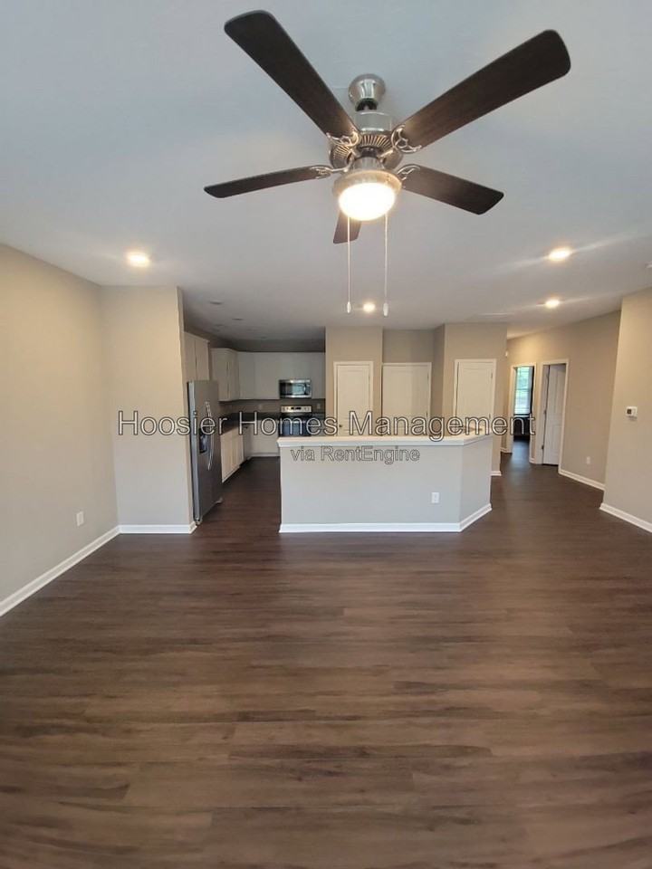 5636 Brownstone Dr - Photo 7 of 20