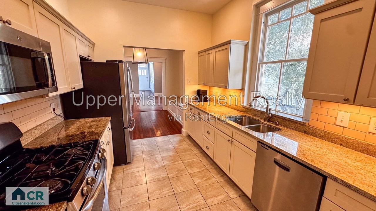 1629 Broadway St #1629 - Photo 4 of 26