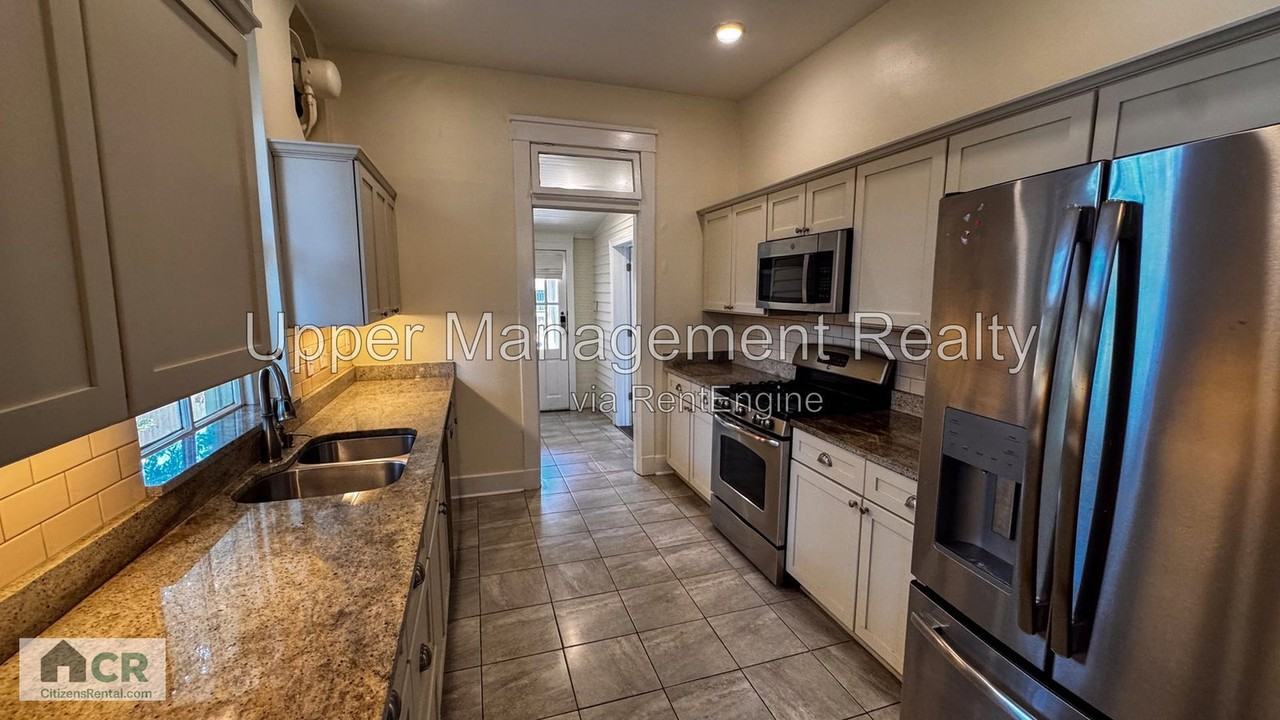 1629 Broadway St #1629 - Photo 5 of 26