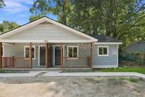 featured image of 1605 Pineview Rd #B