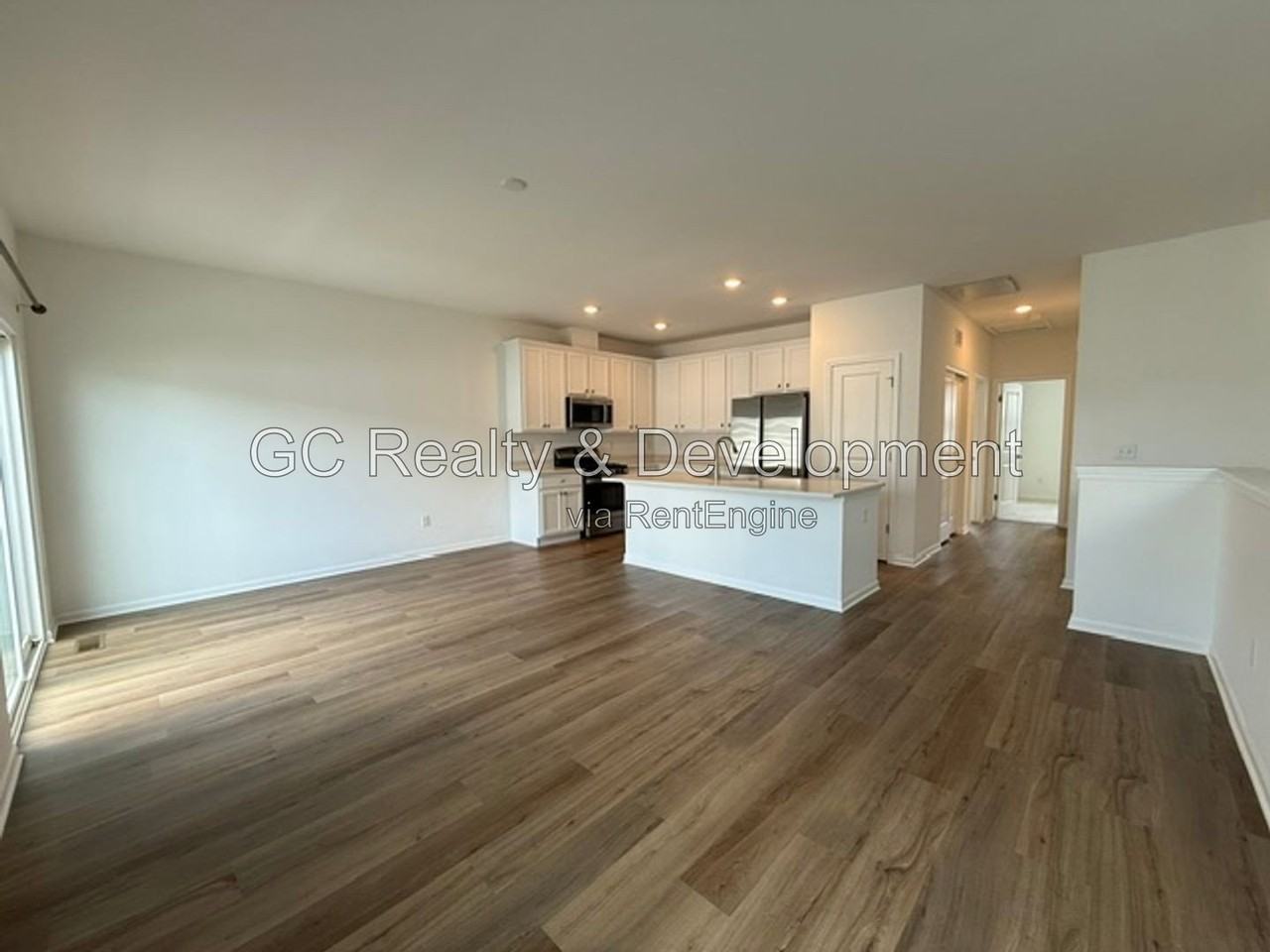 249 Kingsport Dr - Photo 3 of 28