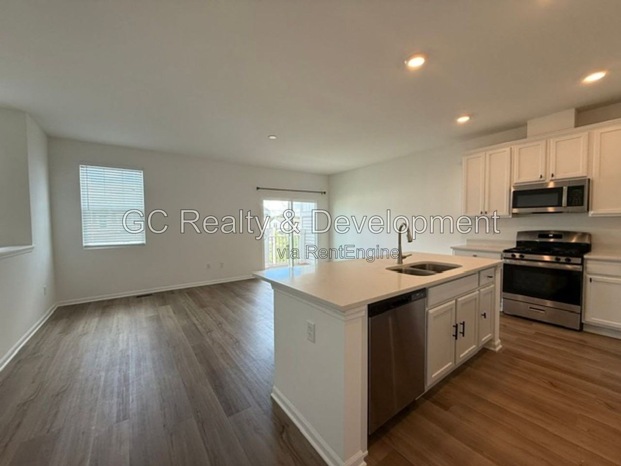 249 Kingsport Dr - Photo 5 of 28