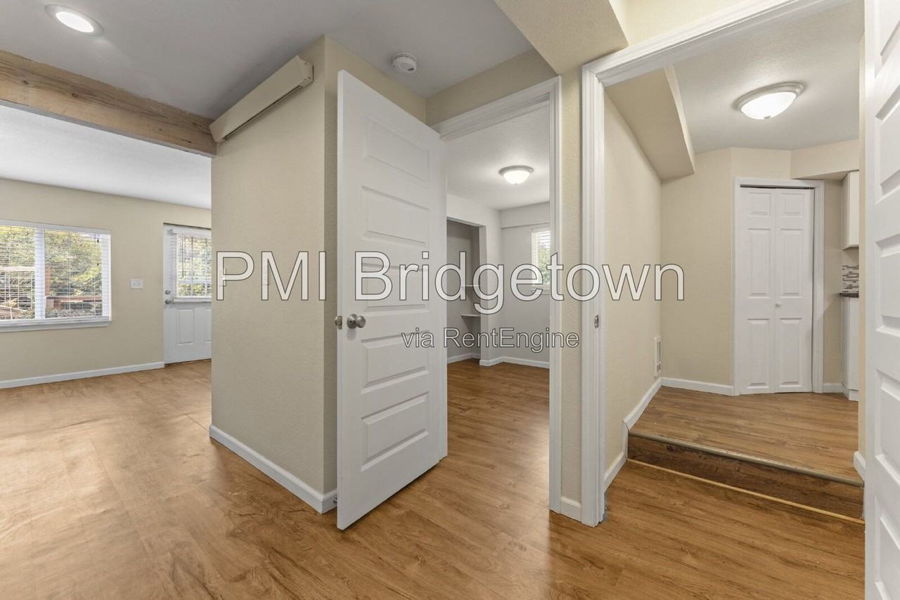 1115 13th St - Photo 7 of 35