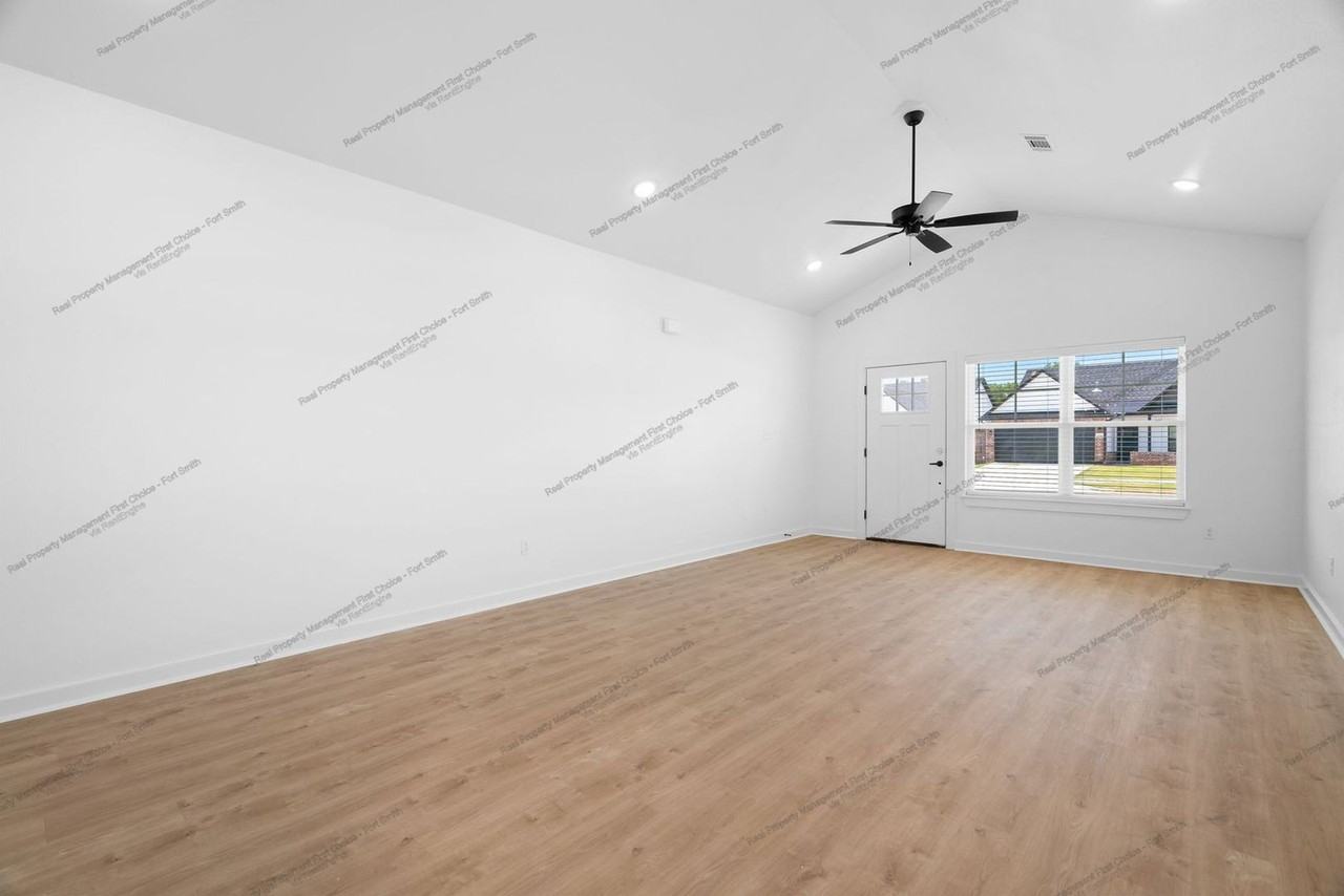 8705 Cantera Dr #A - Photo 4 of 25