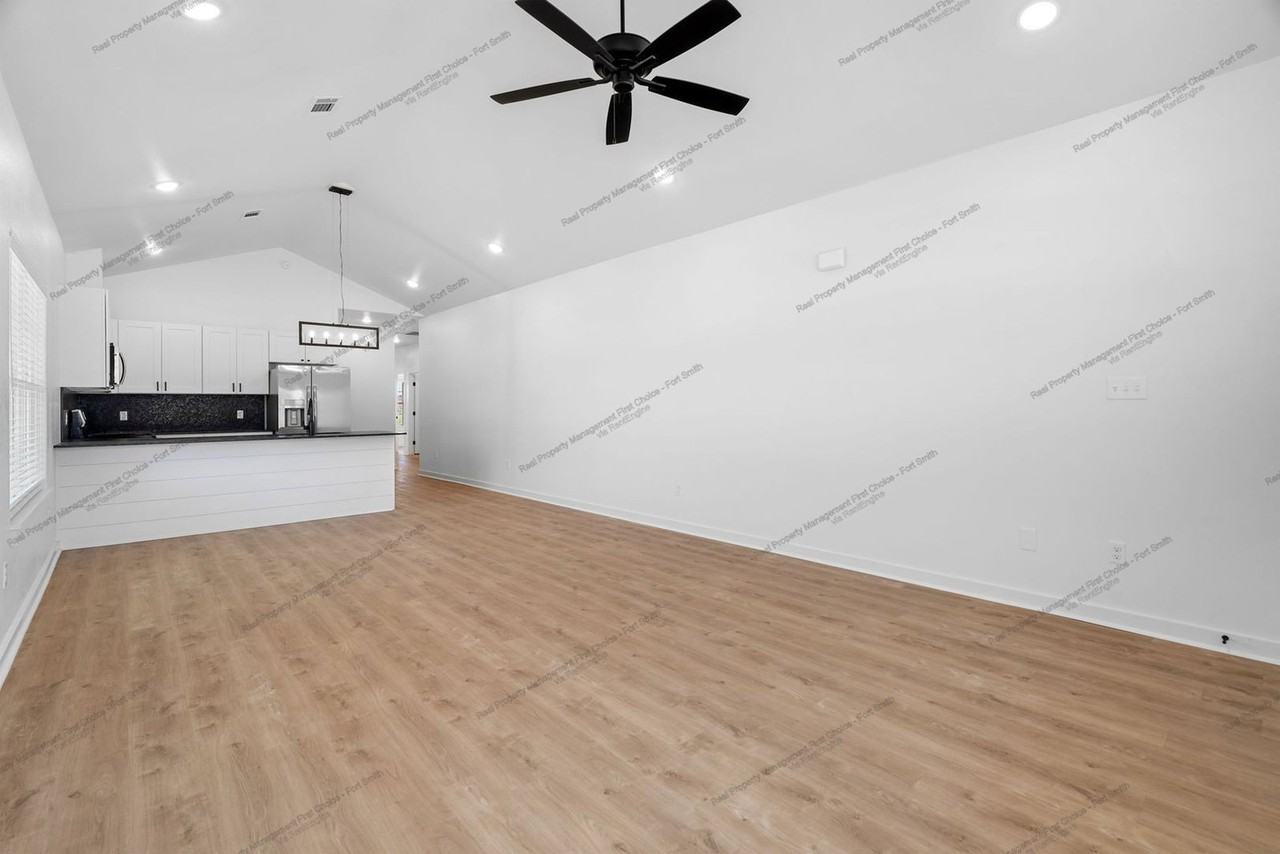 8705 Cantera Dr #A - Photo 5 of 25