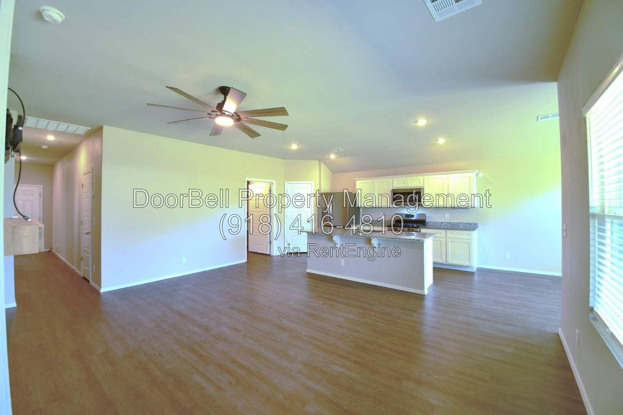 14627 E 39th St S - Photo 6 of 27