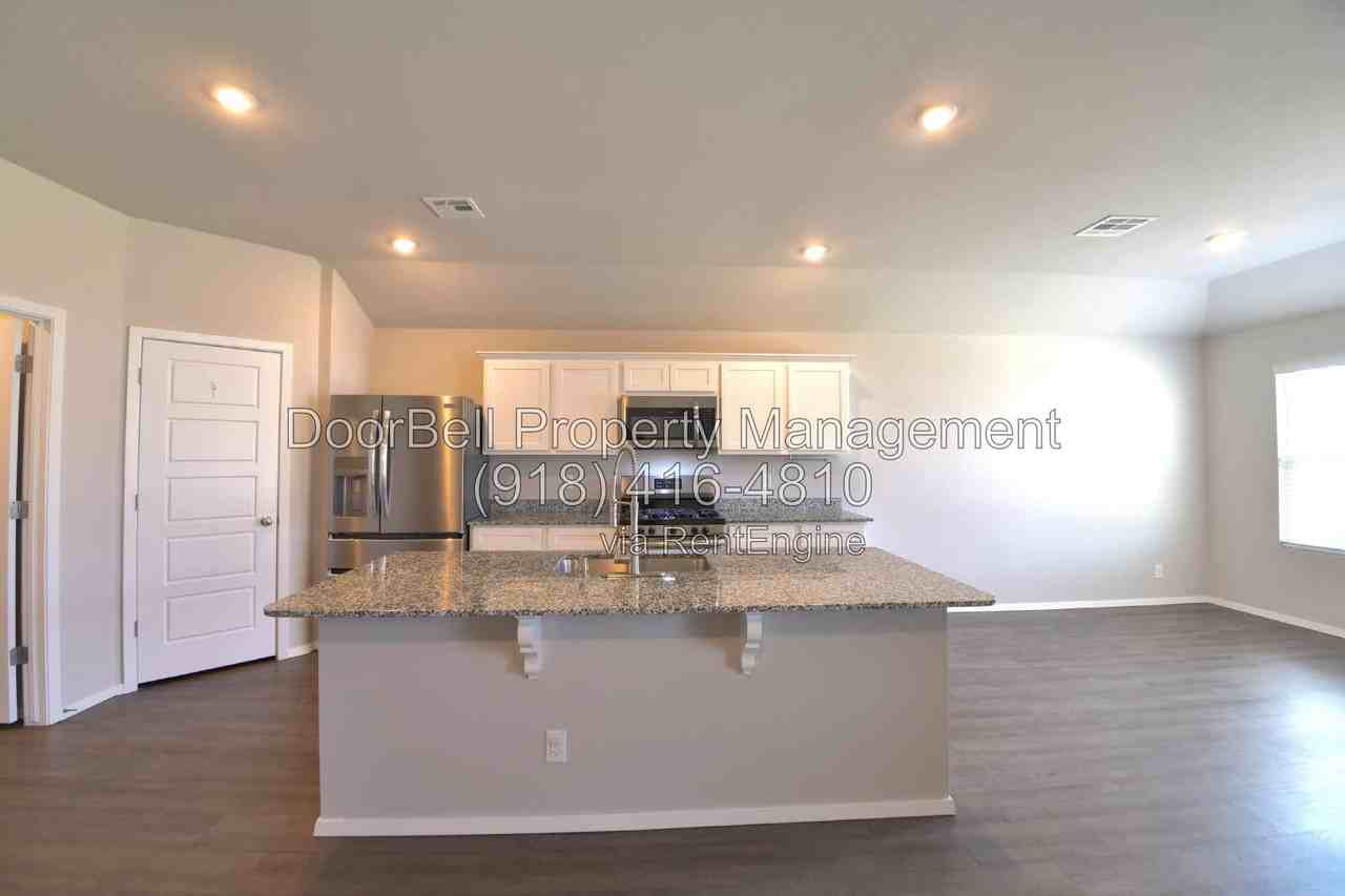 14627 E 39th St S - Photo 7 of 27