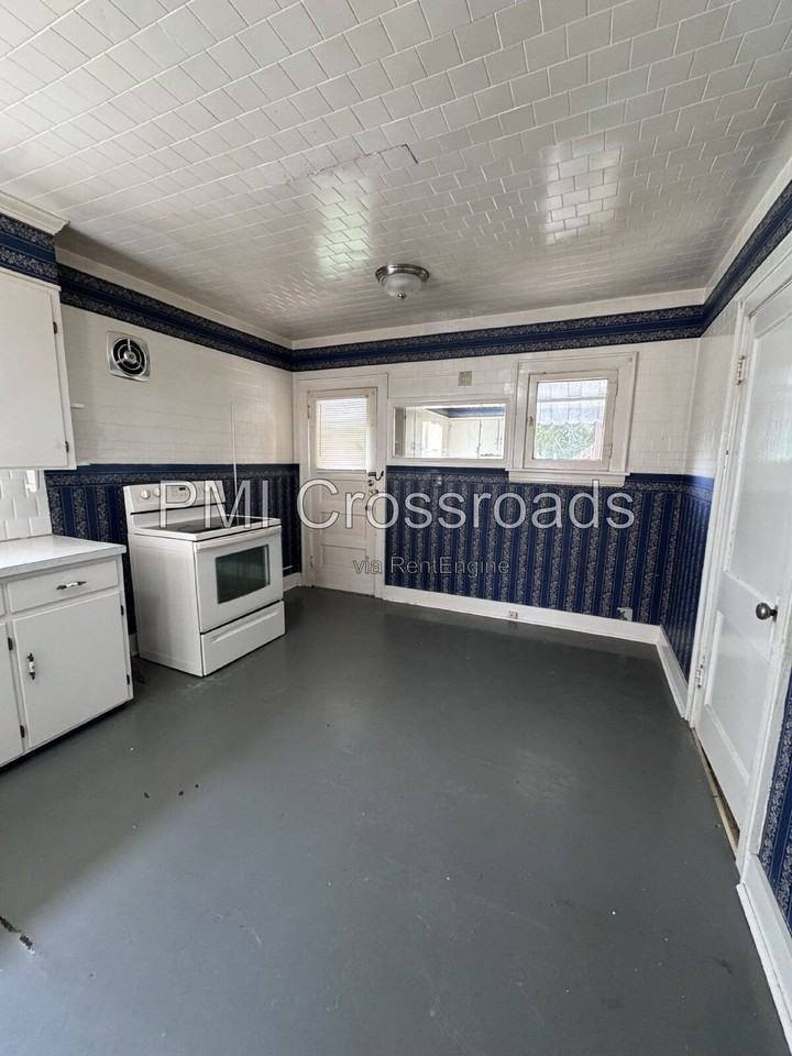 1738 Flint Ave #AF1 - Photo 3 of 19