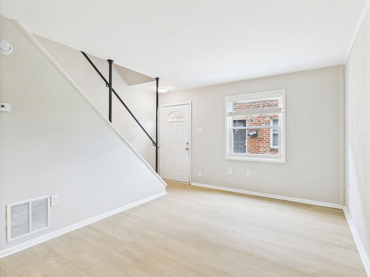 10 W 27th St #K - Photo 5 of 15