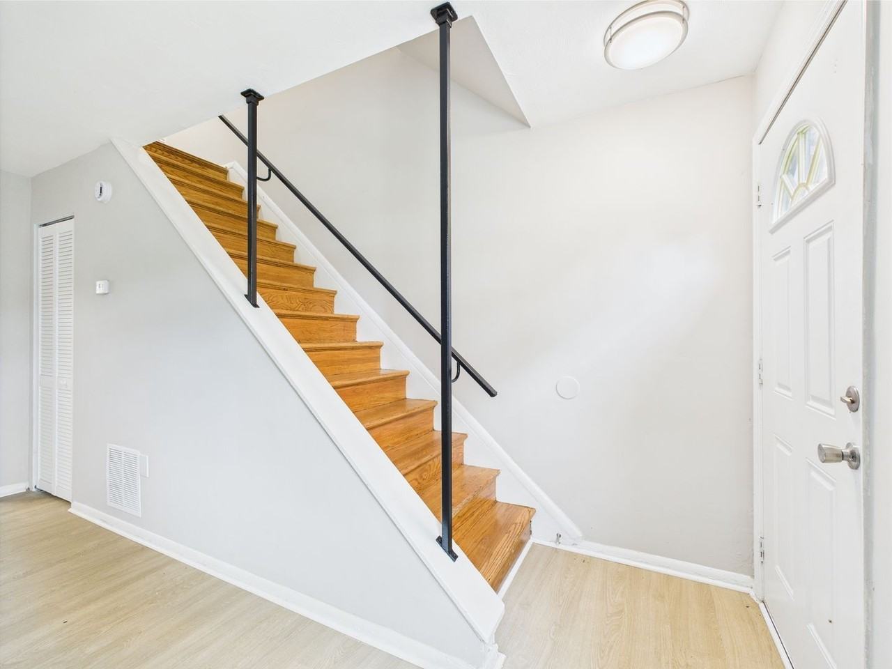 10 W 27th St #K - Photo 6 of 15