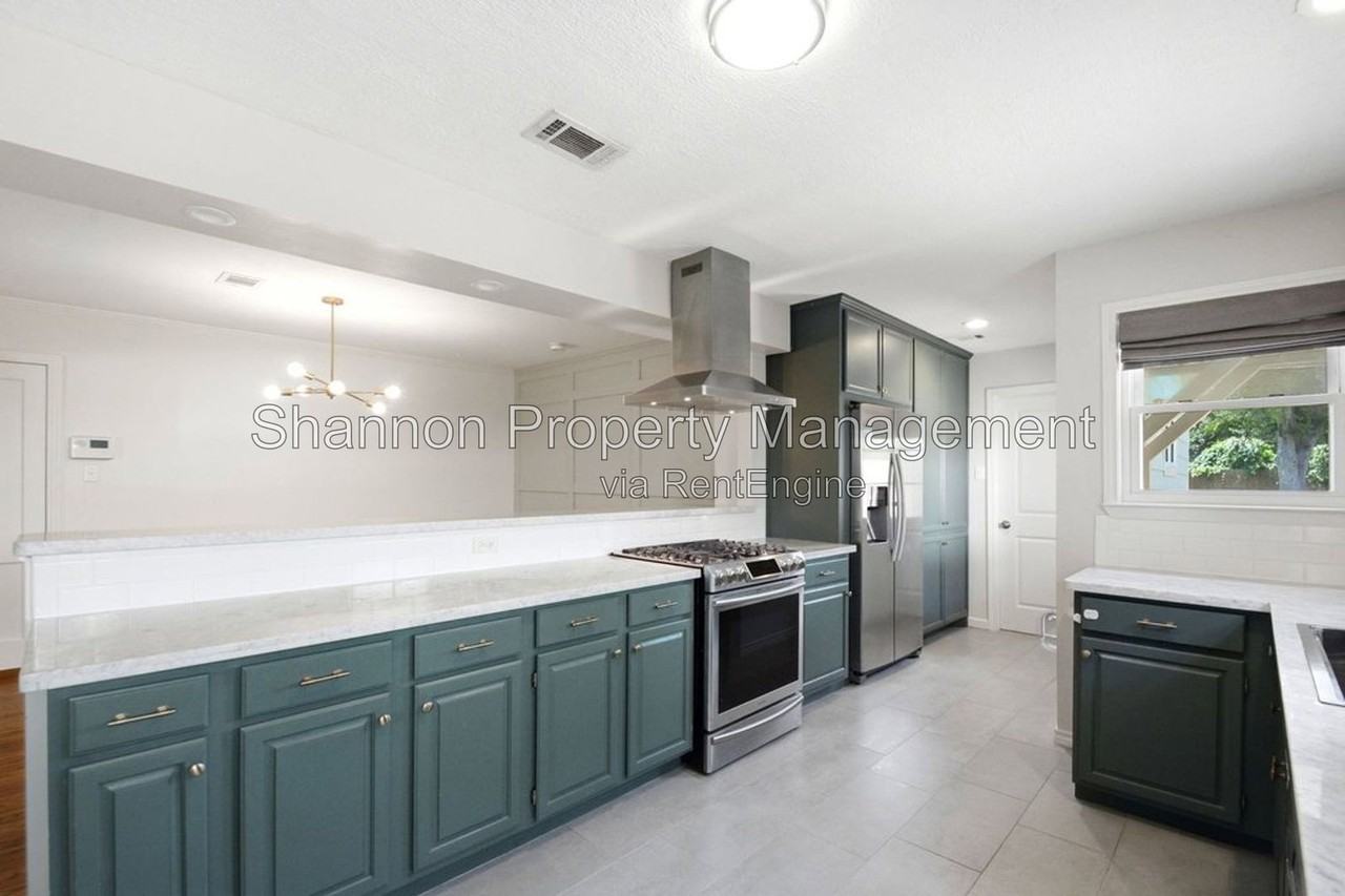 4227 Apollo St - Photo 7 of 24